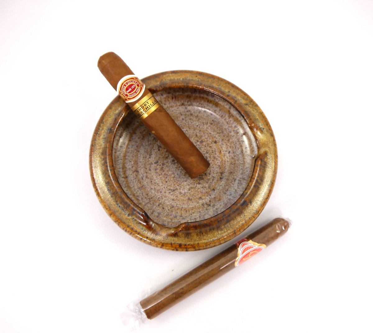 Honey Notched Rim Cigar Ashtray