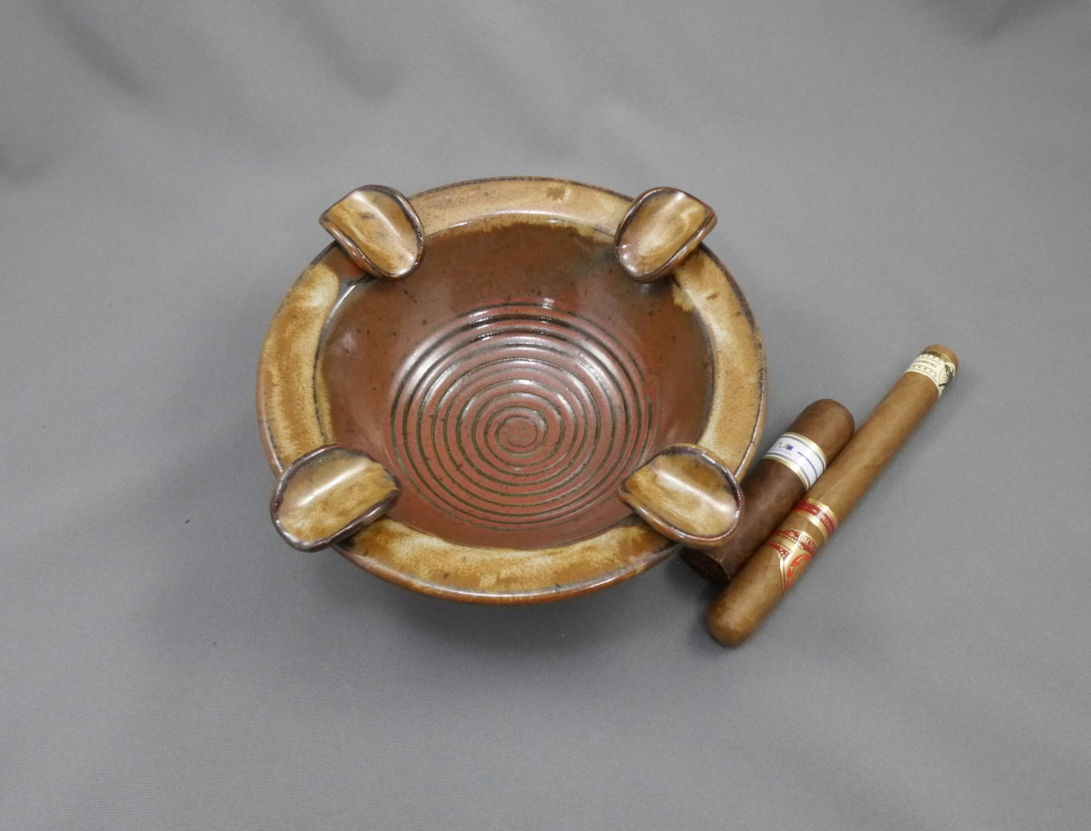 Red and Honey Cigar Ashtray